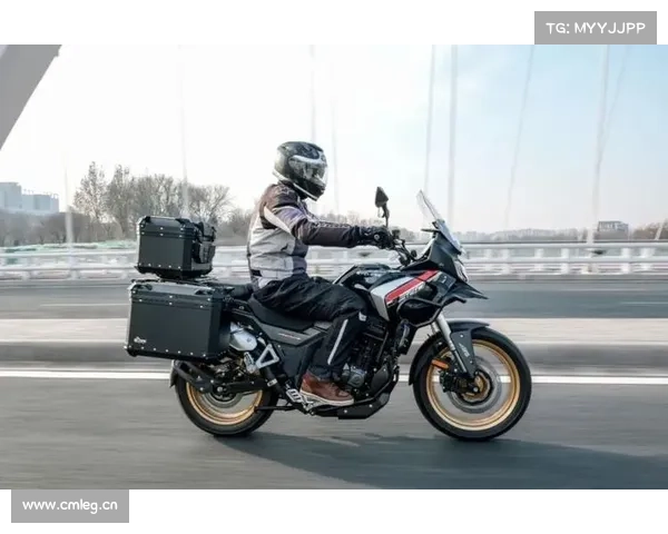 三万块能买到560cc ADV?赛科龙2025款三剑客颠覆认知 三万块能买到560cc ADV?赛科龙2025款三剑客颠覆认知